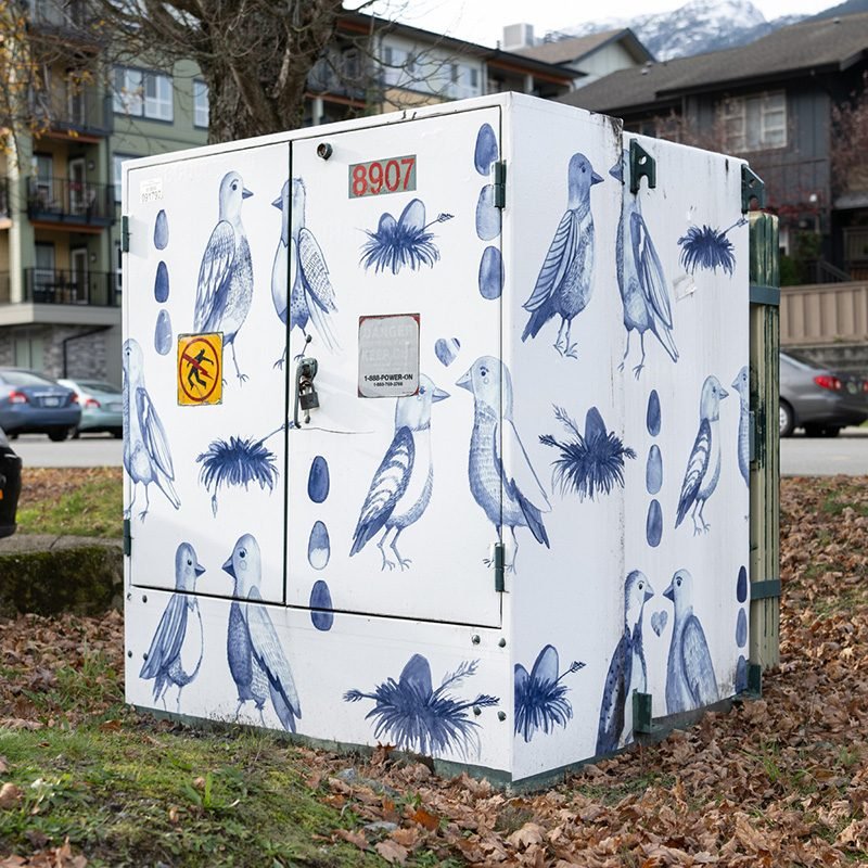 Squamish Public Art Nesting Love Birds DT13 800x800